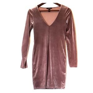 Long Sleeve velour Dress Forever 21 Purple size medium